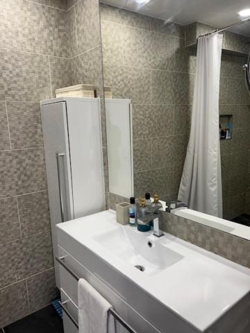 2 Bedroom Chelsea Apartment London Kültér fotó